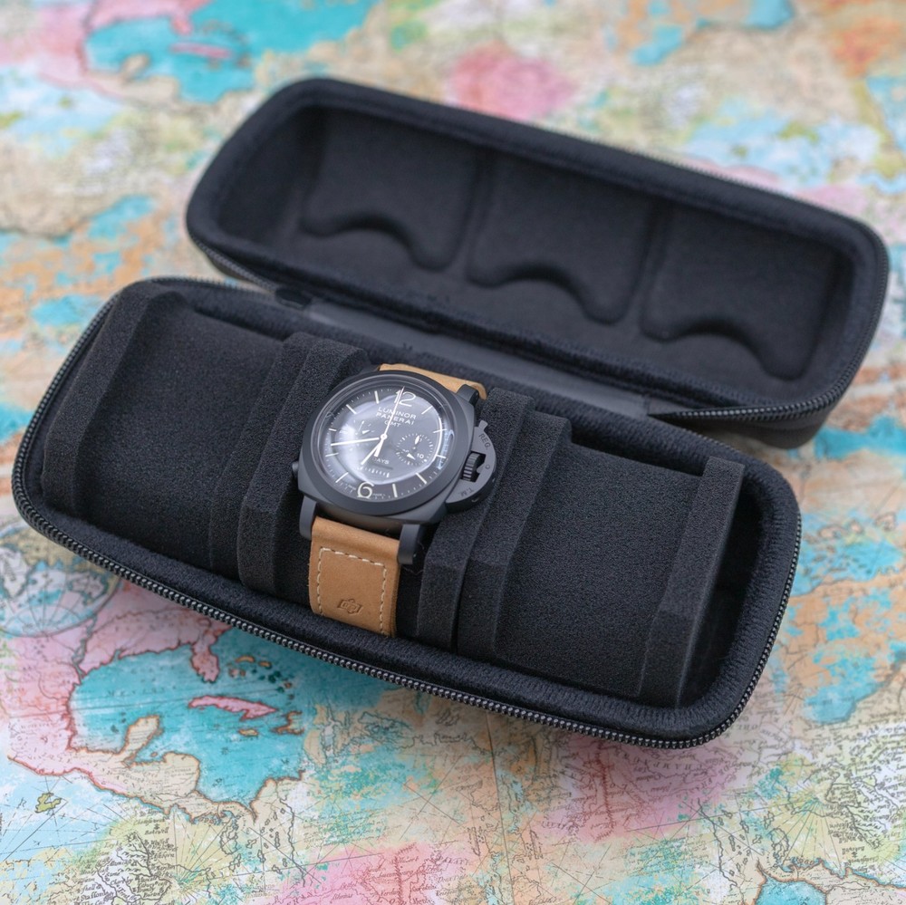 3-Slot Hard-Shell Watch Travel Case