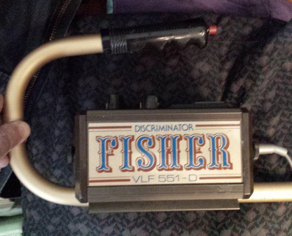 Fisher VLF 551-D Metal Detector - see description -