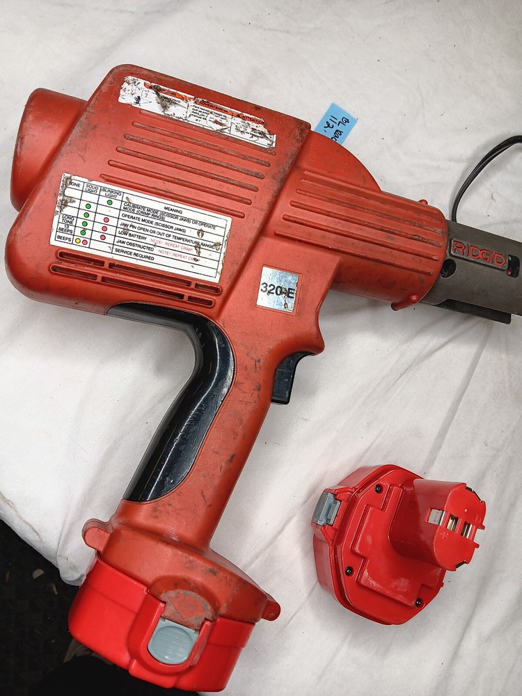 Ridgid 14.4 Volt 320-E Crimp Tool AS-IS *Read Description*