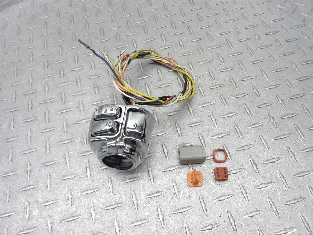 2000 Harley Davidson Roadking Classic FLHR Left Handle Bar Control Switch OEM