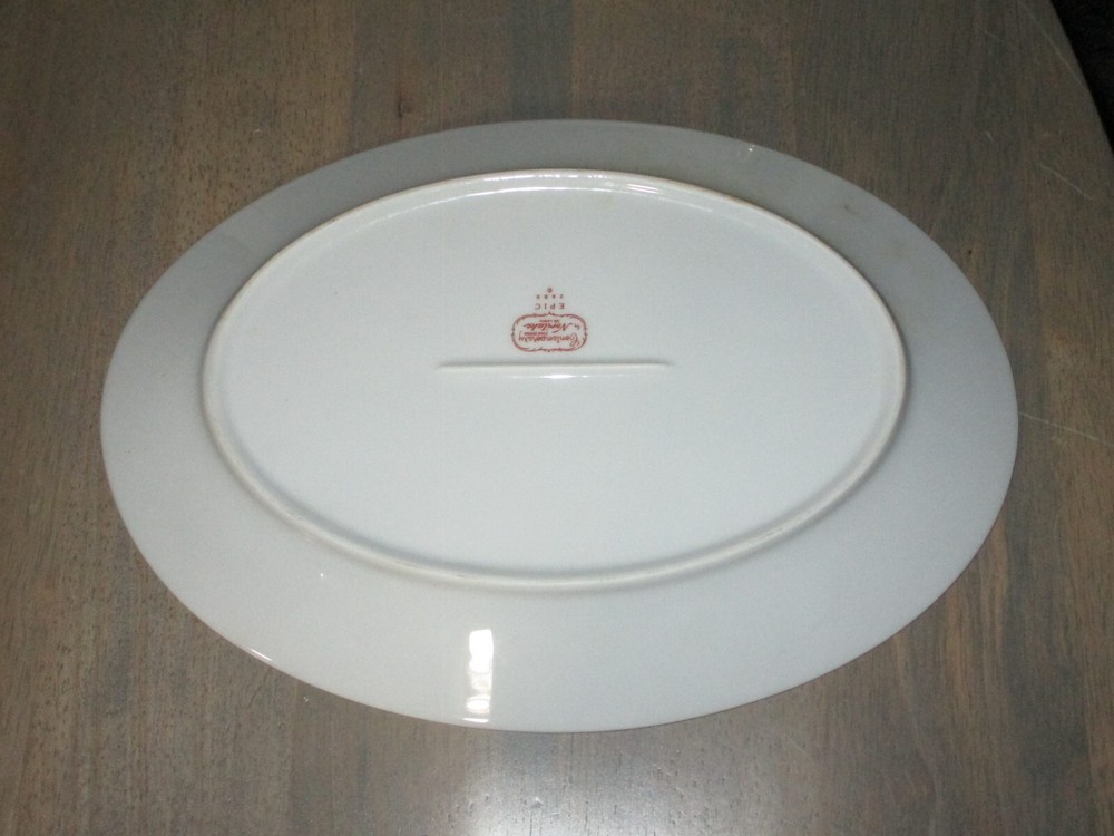 Noritake epic oval platter 11"(2680) Nice
