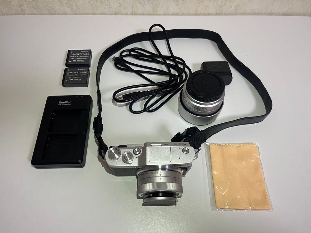 Panasonic LUMIX DC-GF9W-S Tested