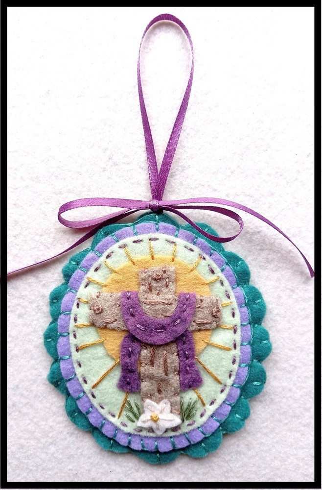PATTERN!~*HAPPY EASTER*~Easter/Spring Ornaments~wool applique PATTERN!