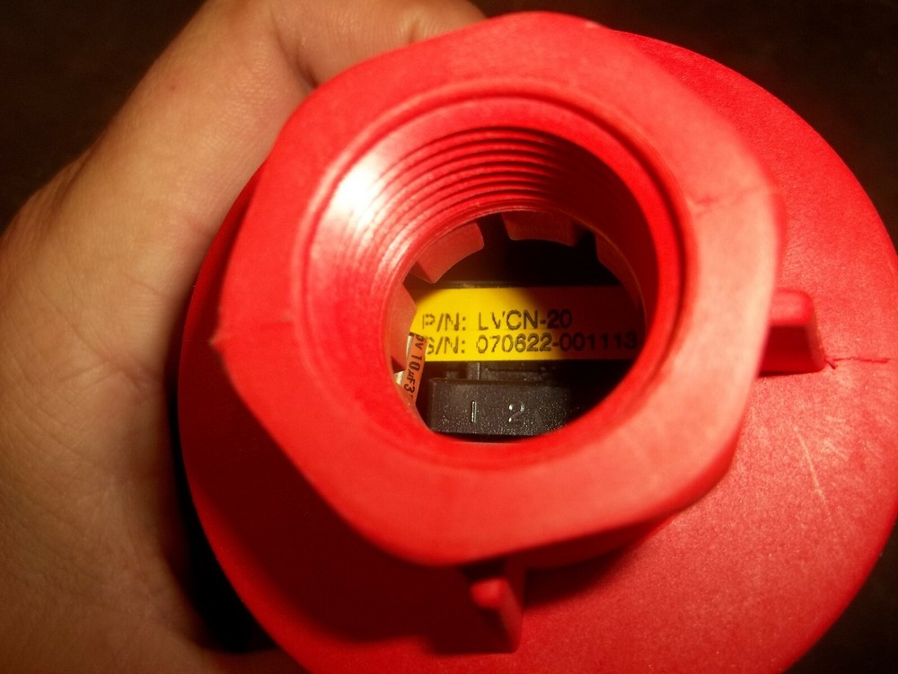 NIB OMEGA LVCN-20 DUAL SENSOR LEVEL CONTROLLER (191)