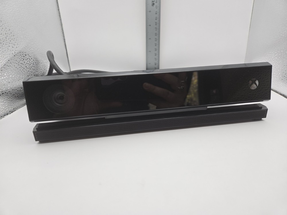 Microsoft Xbox One Kinect Camera Motion Sensor Bar Model 1520 (UNTESTED) SEE PIC