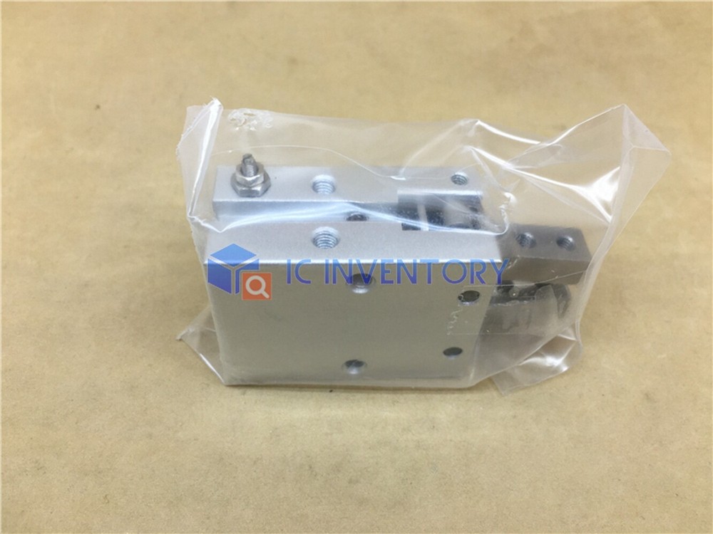 1PCS Pneumatic Angular Air Gripper Cylinder MHC2-20D