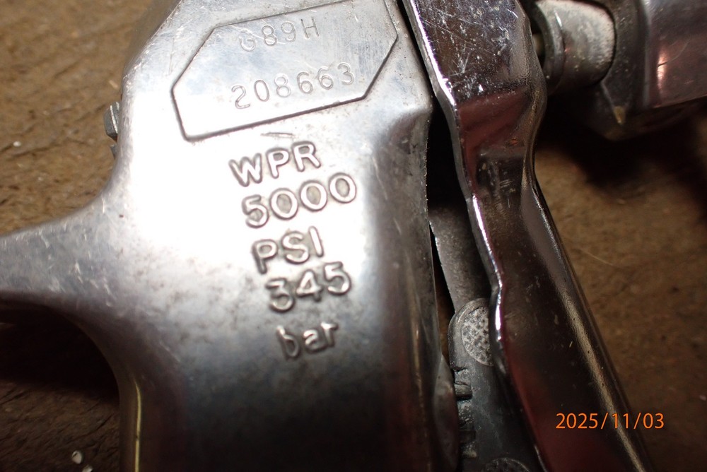 OLDER GRACO PAINT SPRAYER GUN ASSEMBLY UNABLE TO TEST
