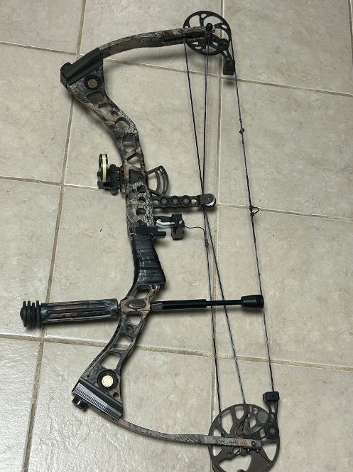 MATHEWS SWITCHBACK XT 70LB 26.5" DRAW 60-70 lbsCOMPOUND BOW RH