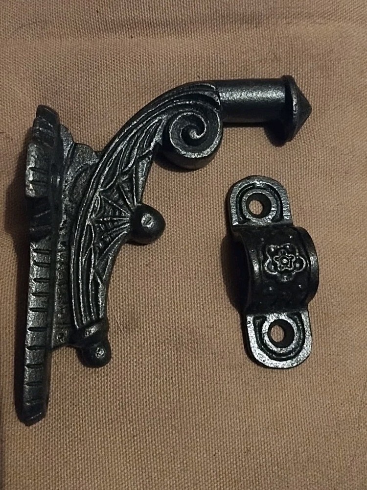 Ornate Victorian Reproduction Spider Web Cast Iron Handrail Bracket Support