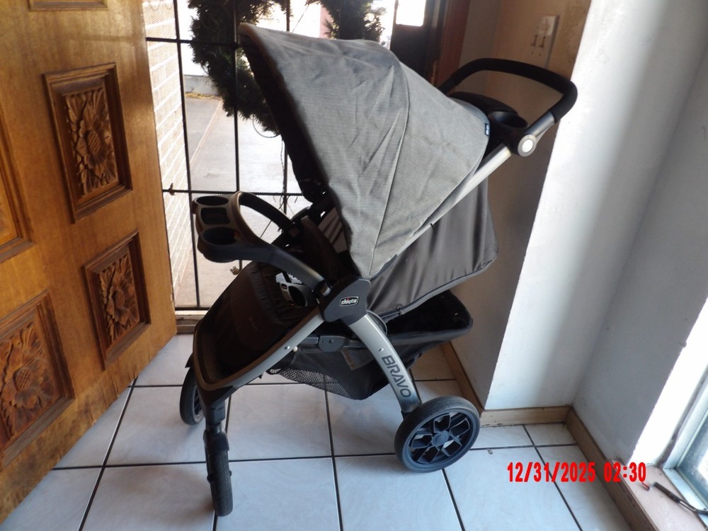Chicco Bravo Quick Fold Stroller