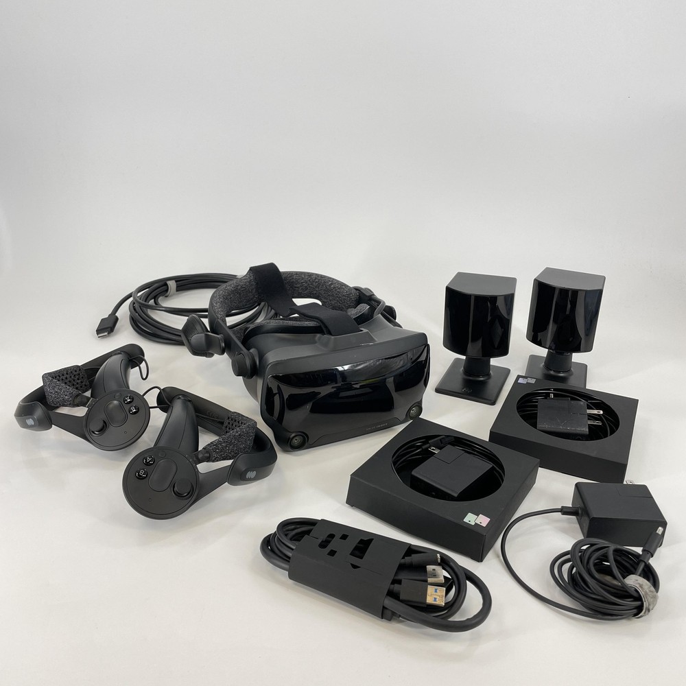 Valve Index VR Headset w/ 2 Base Stations/Controllers/Power Cord - Good