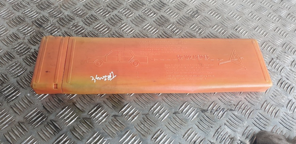 CITREON DS3 2010-2019 BRAKE DOWN WARNING TRIANGLE