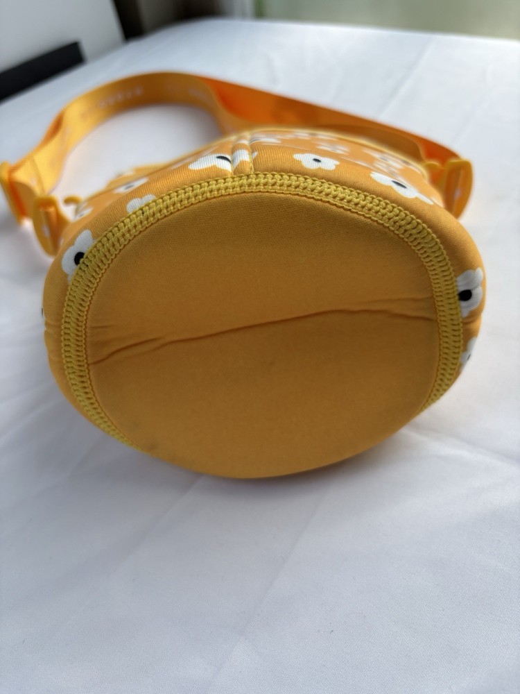 Hydrojug Poppy Sleeve 73oz Yellow