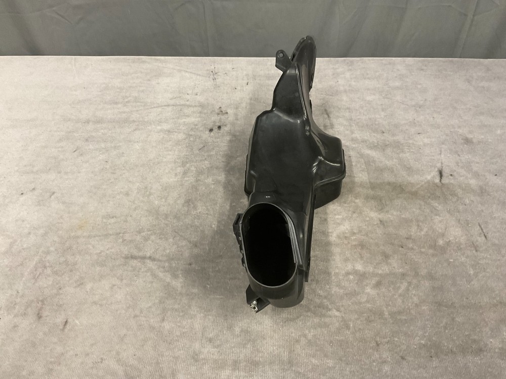 SUZUKI GSX-R750 LEFT INTAKE PIPE