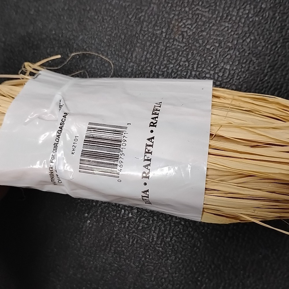 Classic Silks KH2101 Natural 100g Raffia