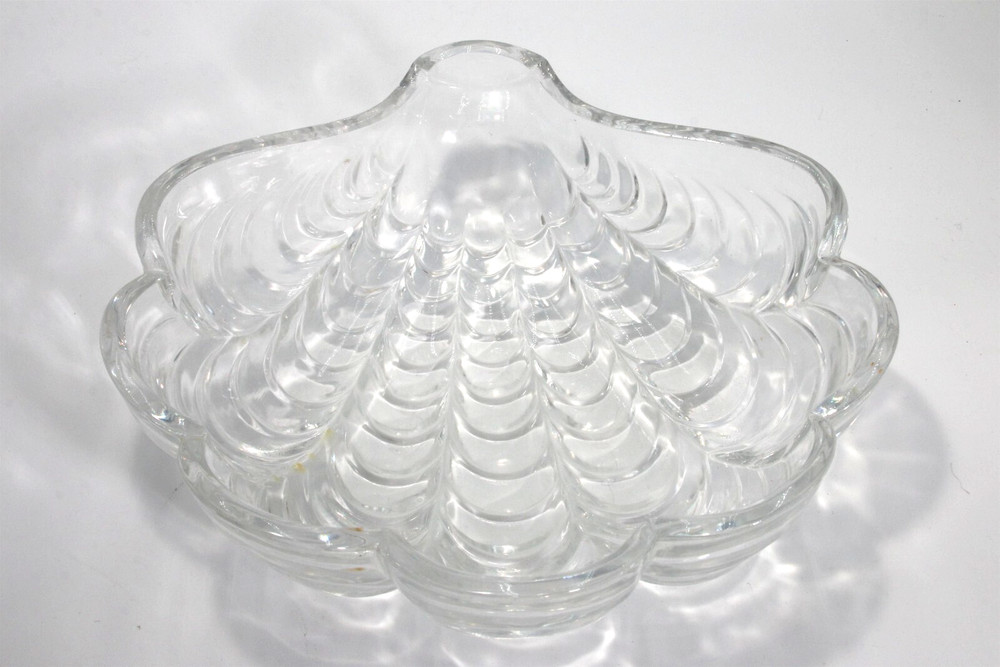 Clam Shaped Crystal Bowl