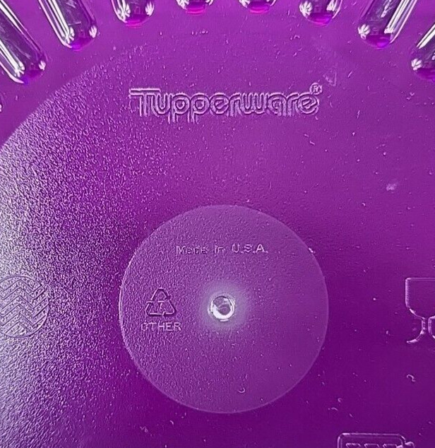 Tupperware TupperWave MealMaker Set Replacement Lid # 2193A-1 - Purple