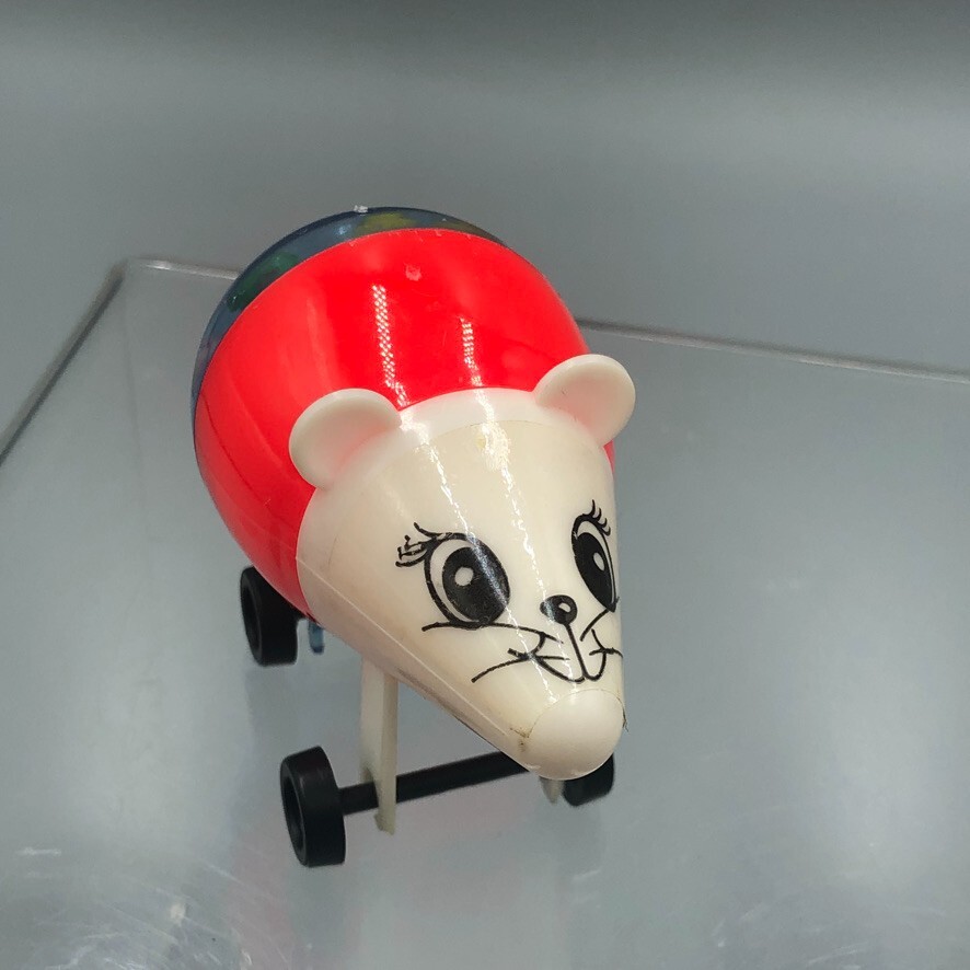 Vintage TOY MOUSE On Wheels Rolling CANDY CONTAINER Plastic Animal