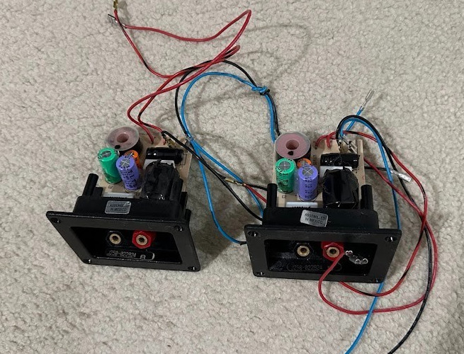 pair of two infinity reference two way speaker crossover