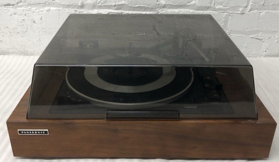 Panasonic SL-700 A-PARTS ONLY- Not Tested