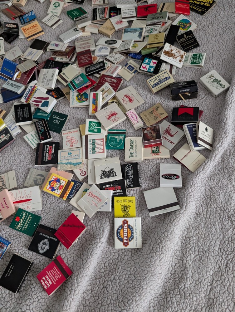 Matchbook Collection 300-400 pieces