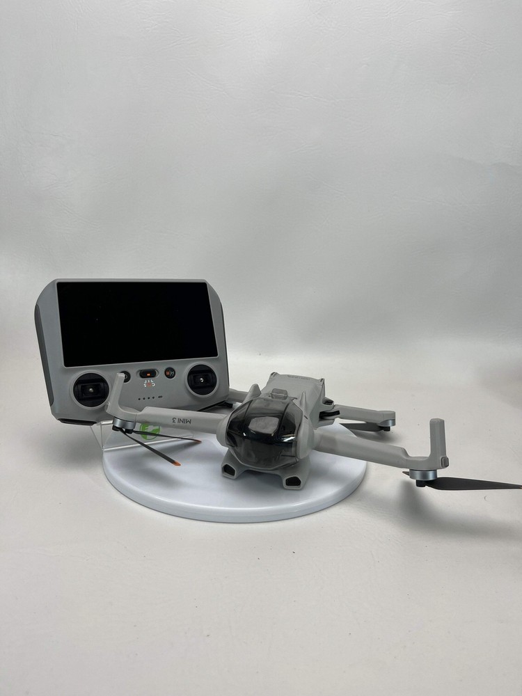 Broken DJI Mini 3 Drone and Controller CP.RC.00000005.01
