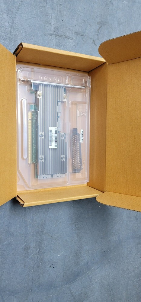 Broadcom P411W-32P NVMe Switch Adapter