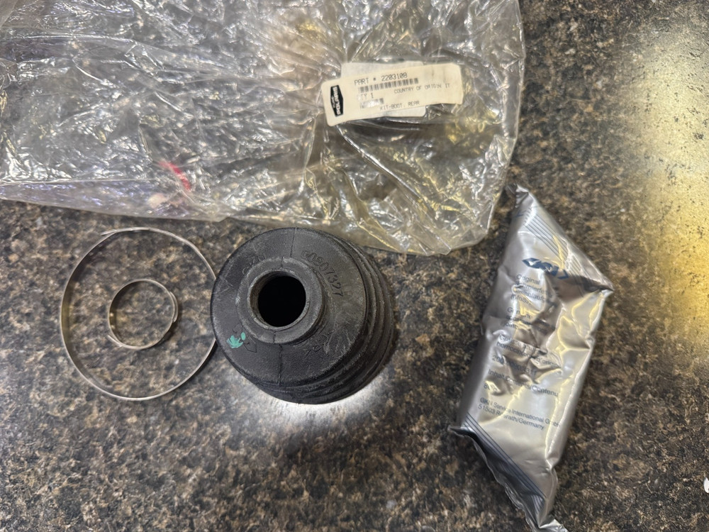 OEM POLARIS KIT-BOOT, REAR 2203108