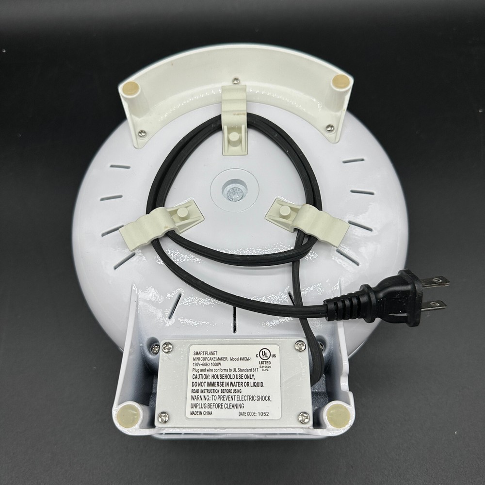 (Open Box) The Original Fast Mini Cupcake Maker MCM-1