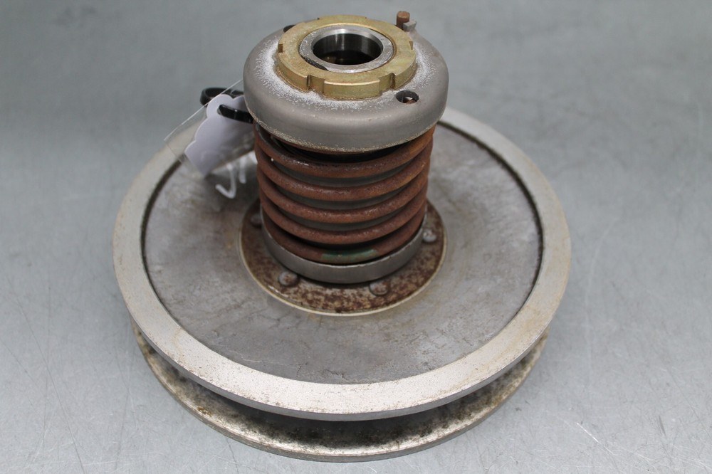 Nice 2004 Suzuki LTF400 Secondary Belt Clutch