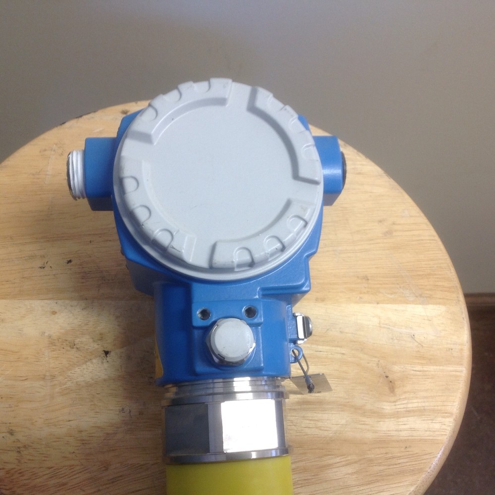Endress + Hauser Deltapilot S FMB70-4J16/1D7 Level Sensor