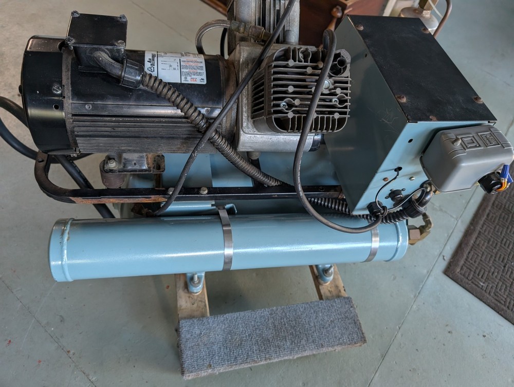 Air Techniques AirStar 21 Dental Oil-Free Air Compressor System