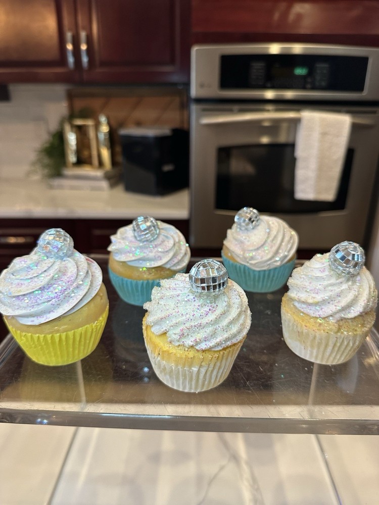 Artificial Cup Cakes  Desserts Simulation Realistic Cupcake