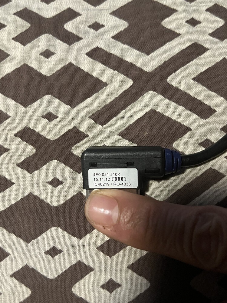 OEM Audi AMI Cable