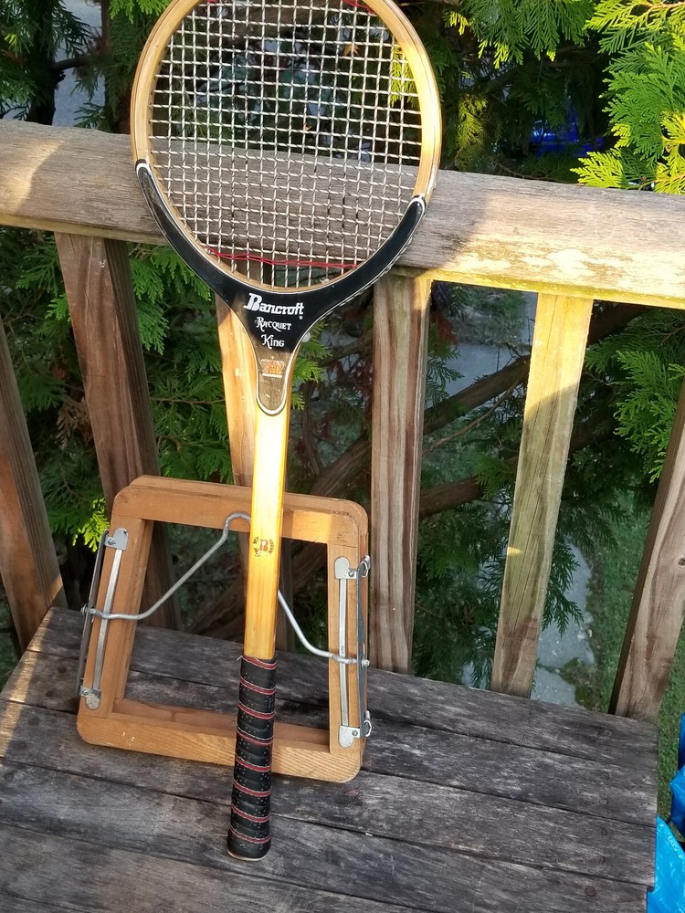 VINTAGE BANCROFT SQUASH RACQUET KING  BAMBOO