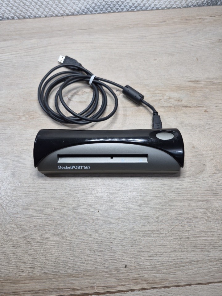 DocketPORT 667 Simplex Card Scanner Compact One Touch Scan