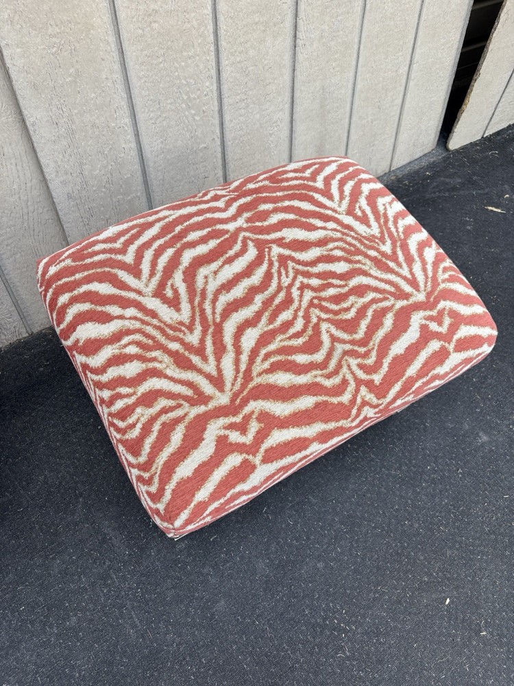 66787 Pair Modern Ottomans Bench Stool s