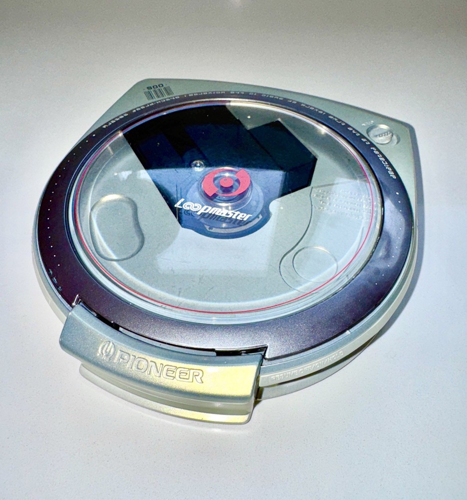 Pioneer Loopmaster Silver portable cd player fully working discman loop master