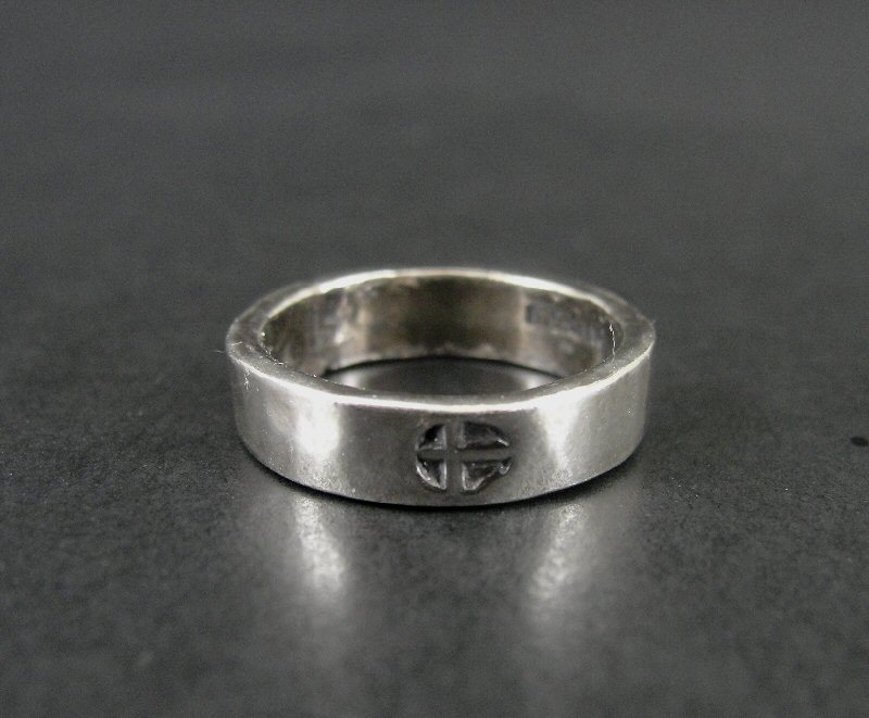 Vintage Cross Stamped Band Sterling Silver 925 Stackable RING Size 5