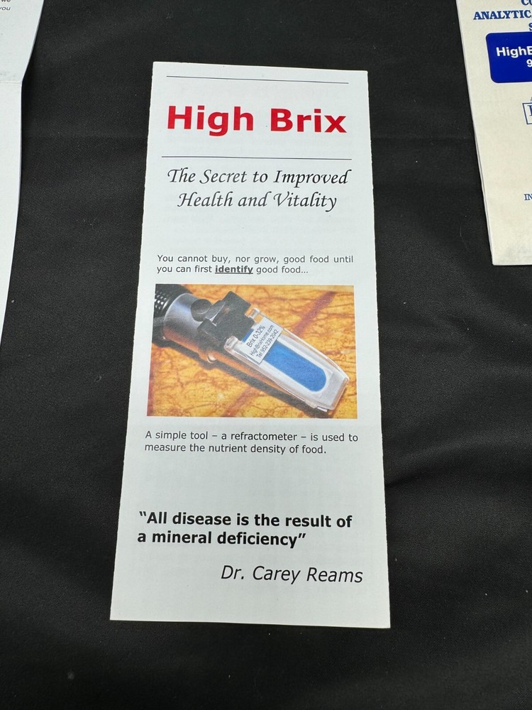 BrixTek Hand-Held 0-32% Refractometer with Automatic Temperature Compensation