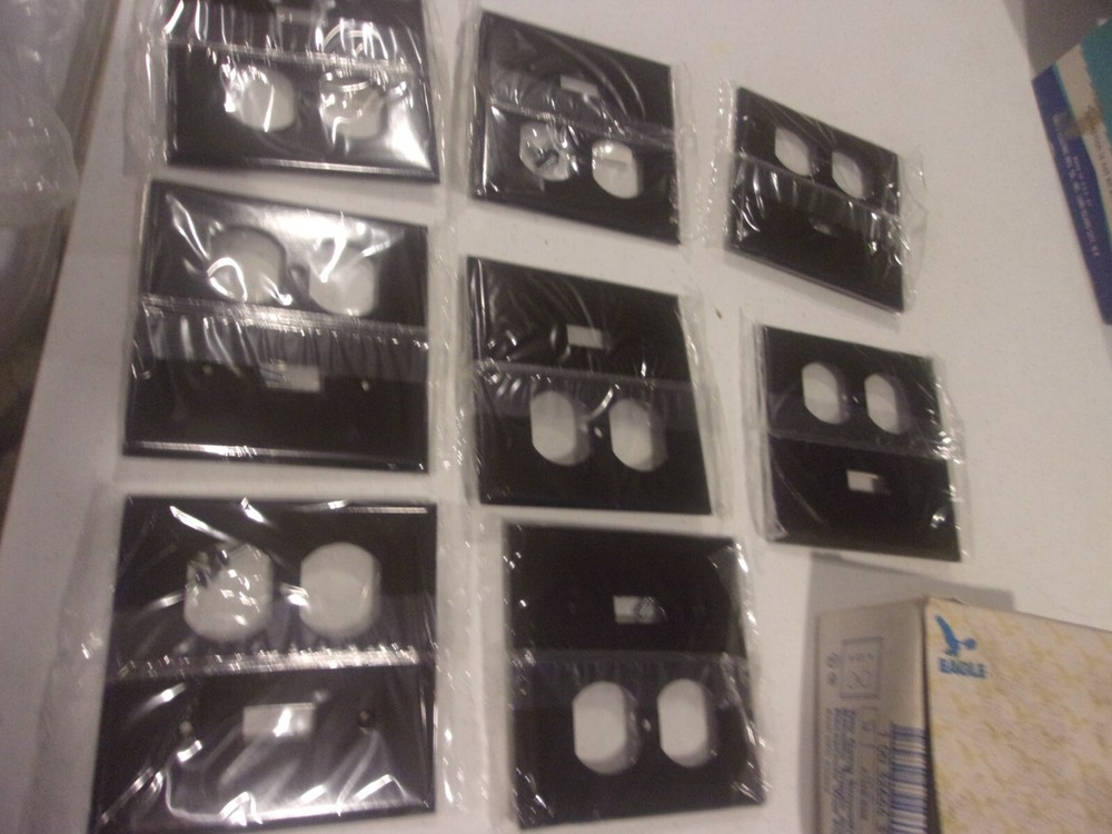 8 EAGLE 2-GANG SWITCH COMBO WALL PLATE SINGLE TOGGLE & DUPLEX OUTLET # 2138B