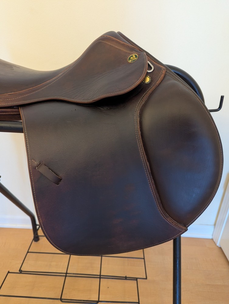 16" Prestige CC Jump Saddle, 33 M tree - wool flocked!