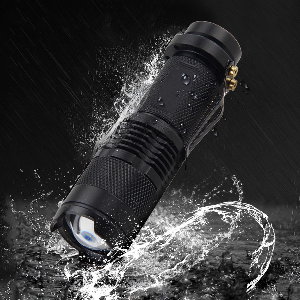 2Pcs Mini Powerful Red Light LED Flashlight 3Modes Night Vision Lamp Zoom Torch