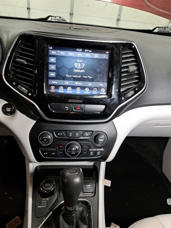 2019 Cherokee Camera/Projector Sku#4386302