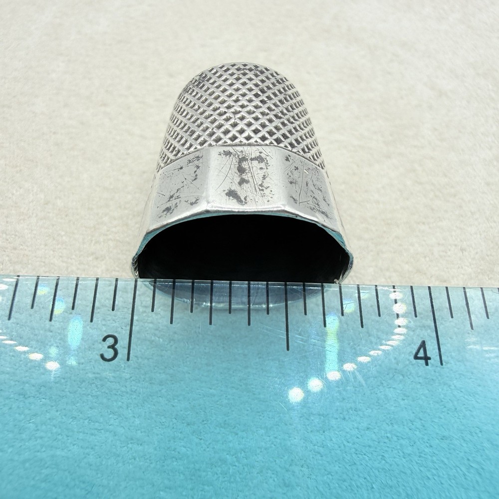 Antique Sterling Silver Mesh Pattern Thimble Sewing Accessory Collectible