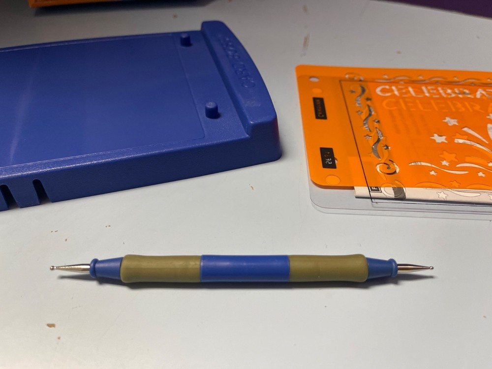 Fiskars Card Boss Ultimate Card Embossing System