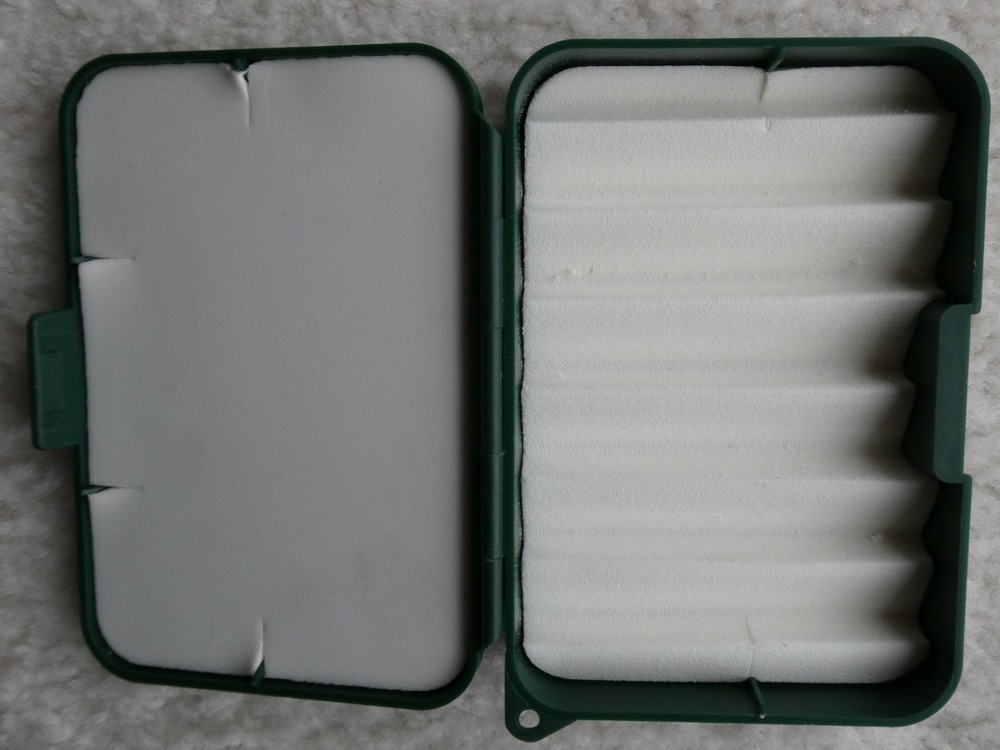 Dancia fly box