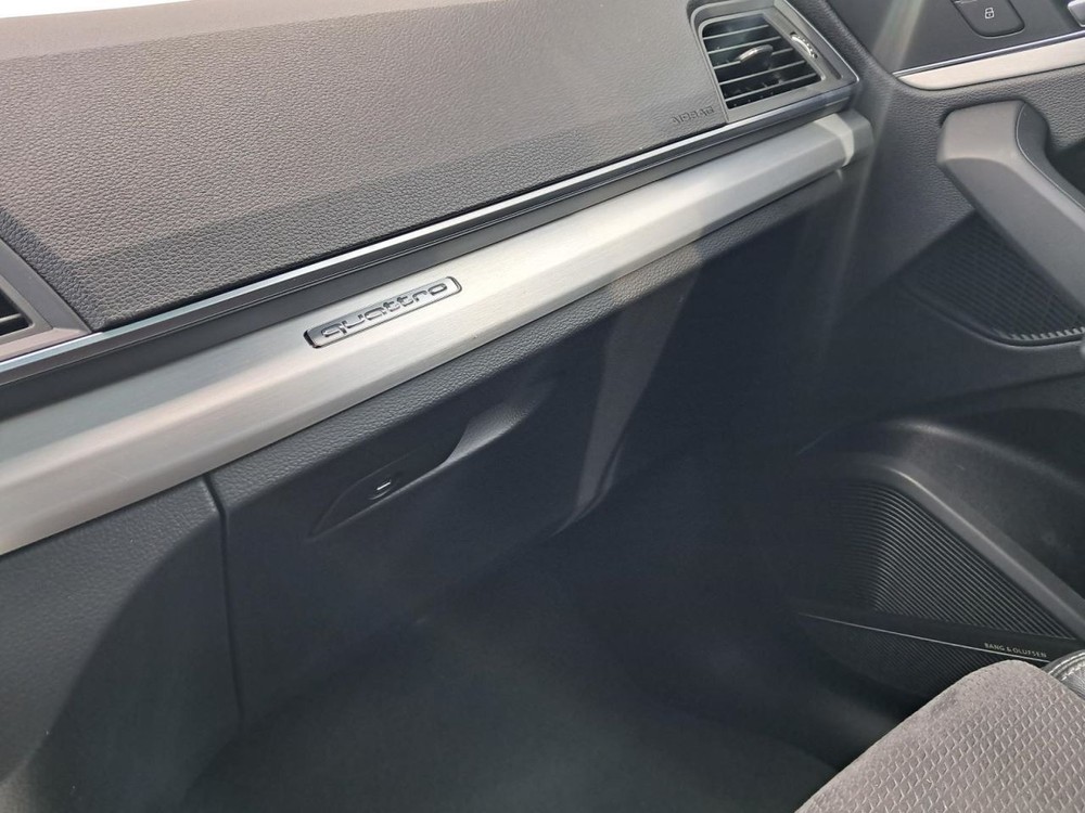 SQ5 AUDI  2018 Glove Box 4890618