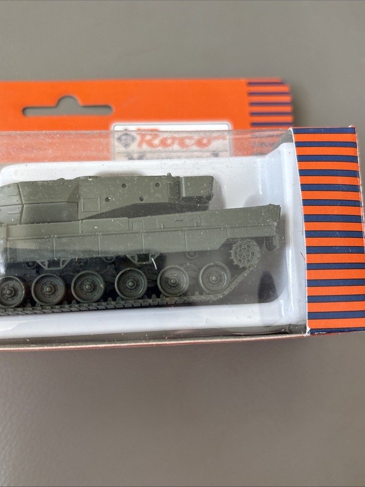 Roco Minitanks Modern German Leopard 2 A5 BW 599 New