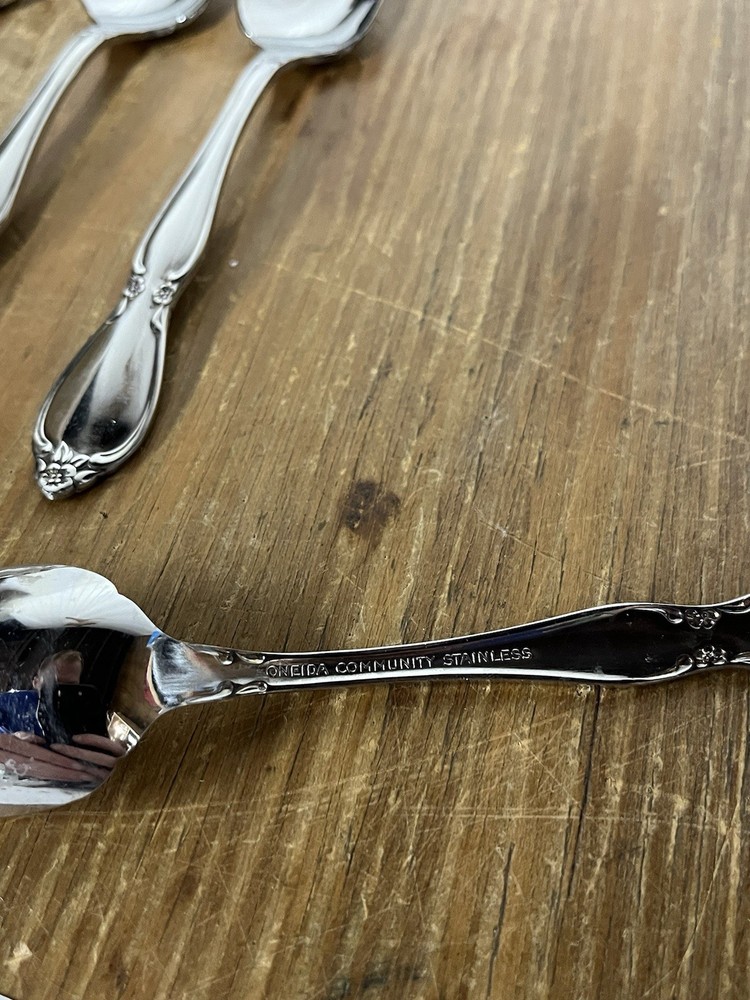 CHATELAINE 6 Fruit Grapefruit Orange Spoons Oneida Community Stainless Steel USA